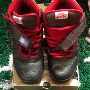 Nike sb moat size 9